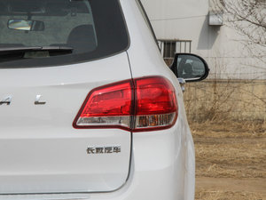 2016款升级版 1.5T 手动两驱都市型 尾灯