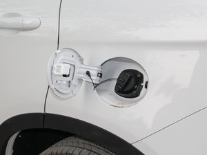 2016款1.5T 手动两驱精英型 油箱盖