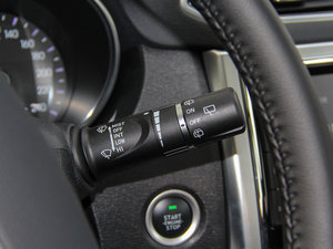 2016款1.5T 手动两驱精英型 中控区