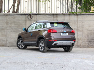 2016款1.5T 自动两驱精英型 左后45度