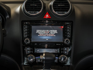 2016款升级版 1.5T 自动两驱精英型 中控台显示屏