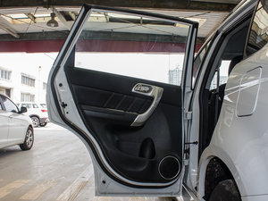 2016款升级版 1.5T 手动两驱超值型  左后车门
