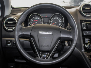 2016款升级版 1.5T 手动两驱超值型  方向盘