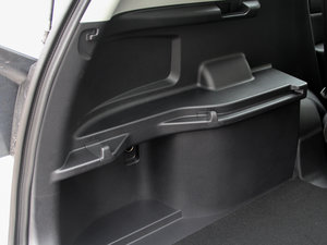 2016款升级版 1.5T 手动两驱精英型 空间座椅
