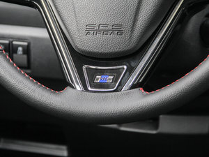 2016款升级版 1.5T 手动两驱精英型 中控区