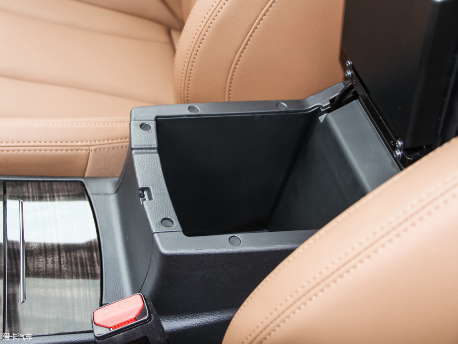 2016�����H6 Coupe 1.5T �ԄӃ�򌶼����