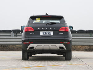 2016款1.5T 手动两驱都市型 正后	