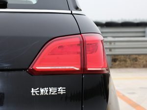 2016款1.5T 手动两驱都市型 尾灯
