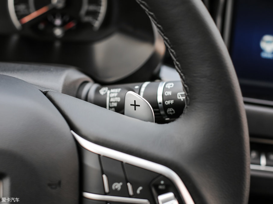 2017�����H2s �{�� 1.5T �ԄӾ�Ӣ��