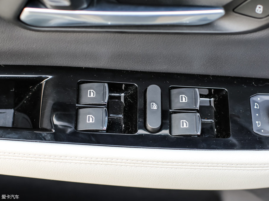 2017H2s { 1.5T ԄӾӢ