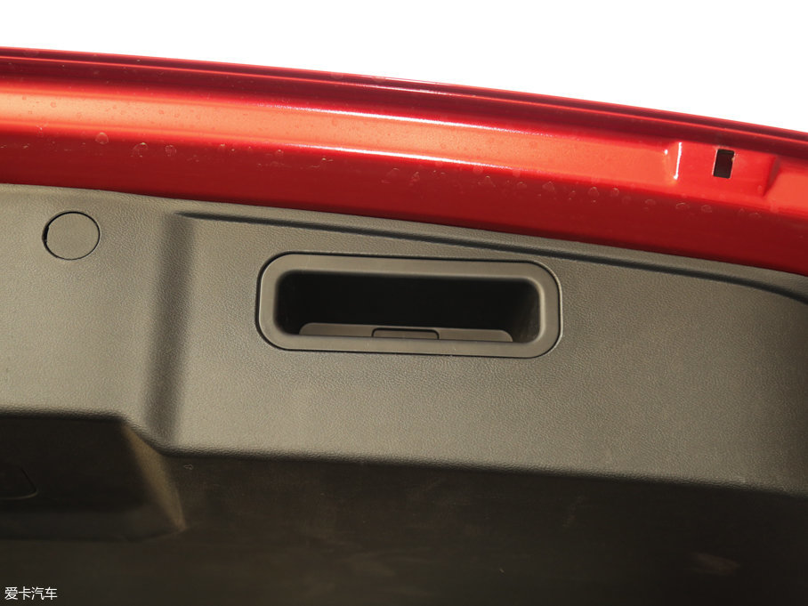 2017�����H2s �{�� 1.5T �ԄӺ��A��