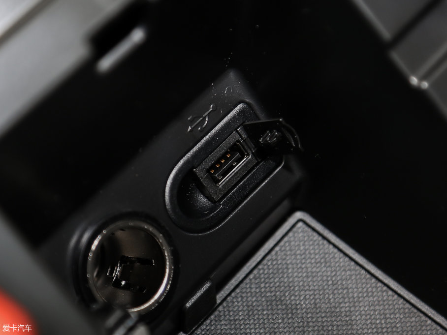 2017�����H2s �{�� 1.5T �քӾ�Ӣ��