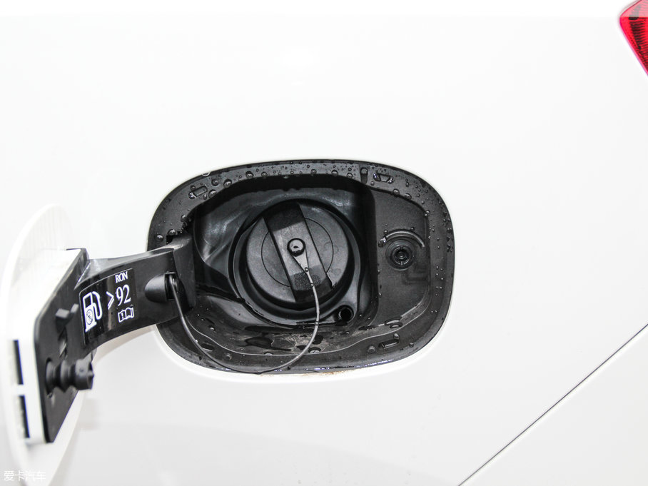 2017�����H2s �t�� 1.5T �ԄӾ�Ӣ��