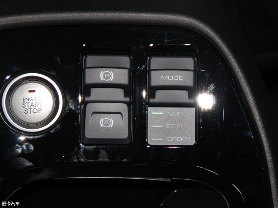 2017�����H2s �{�� 1.5T �ԄӺ��A��