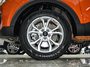2017款红标 1.5T 自动舒适型 轮圈