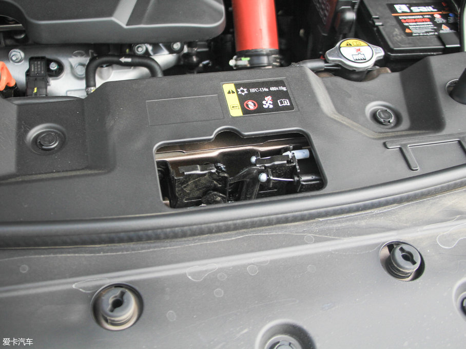 2017H2 { 1.5T ԄӃ(q)A