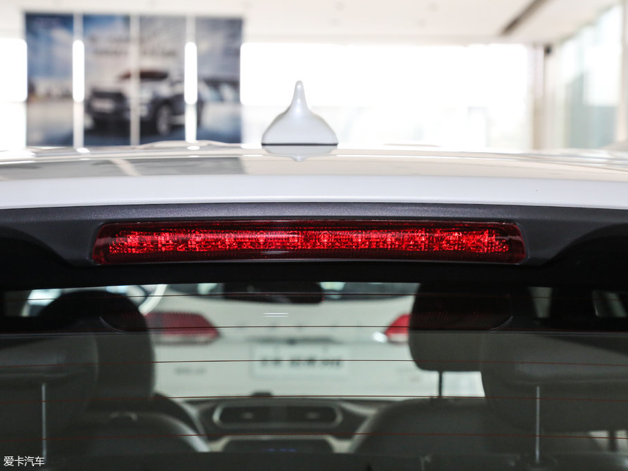 2017H2 { 1.5T ԄӃ(q)A