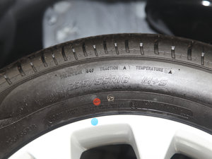 2017{ 1.5T ԄӃ򌾫Ӣ ݆̥ߴ