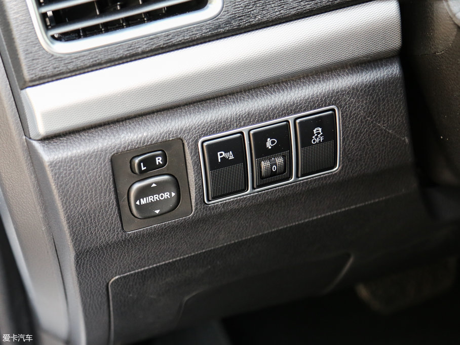 2017H6 t \Ӱ 1.5T ԄӃA