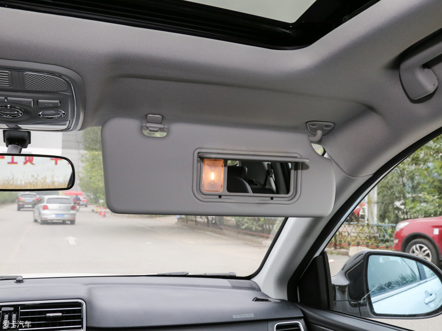 2017H6 { \Ӱ 1.5T քӃ;Ӣ