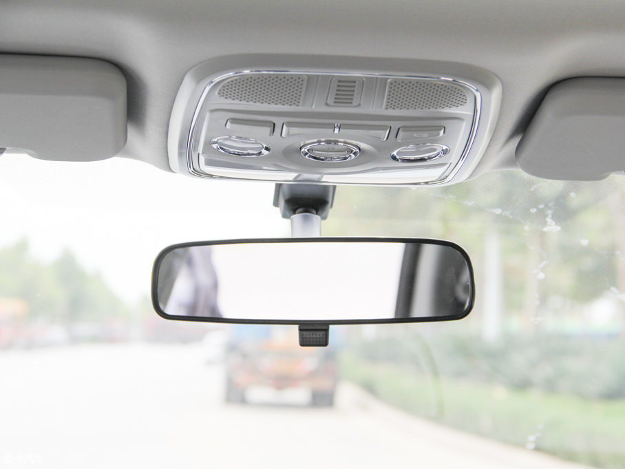 2017H6 { \Ӱ 1.5T ԄӃͺA