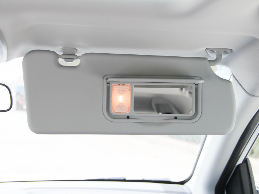 2017H6 { \Ӱ 1.5T ԄӃͺA