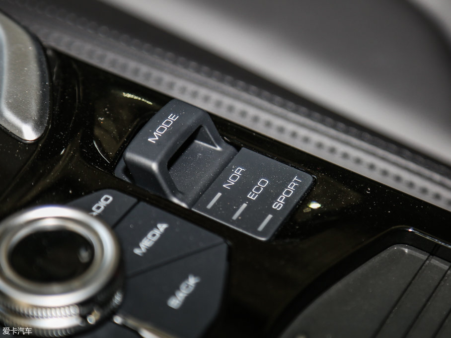 2017H6 ȫ t 2.0T ԄI(lng)