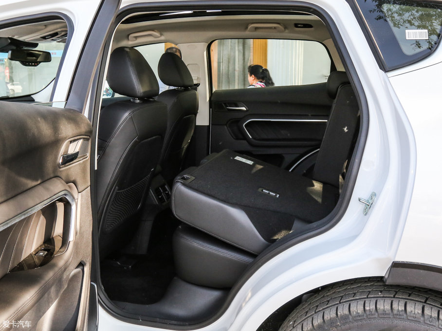 2017H6 ȫ { 2.0T ԄI