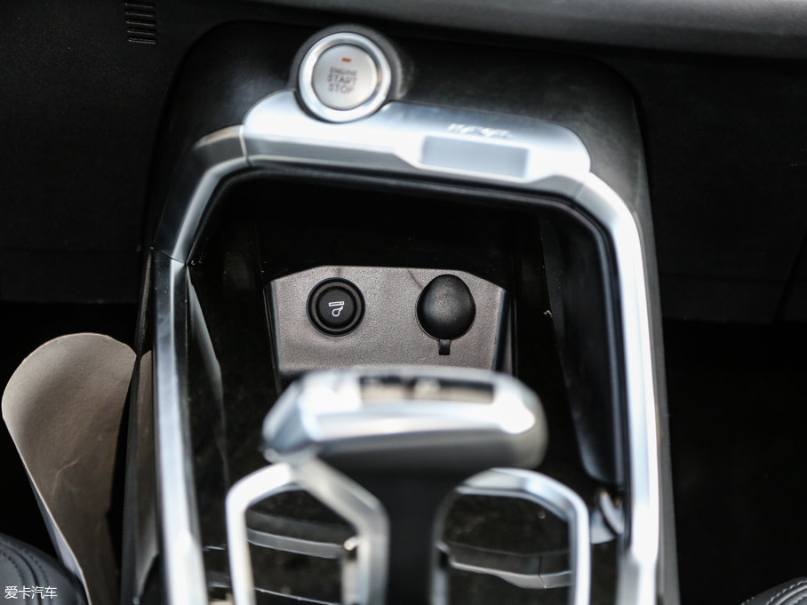 2017H6 ȫ { 2.0T ԄI