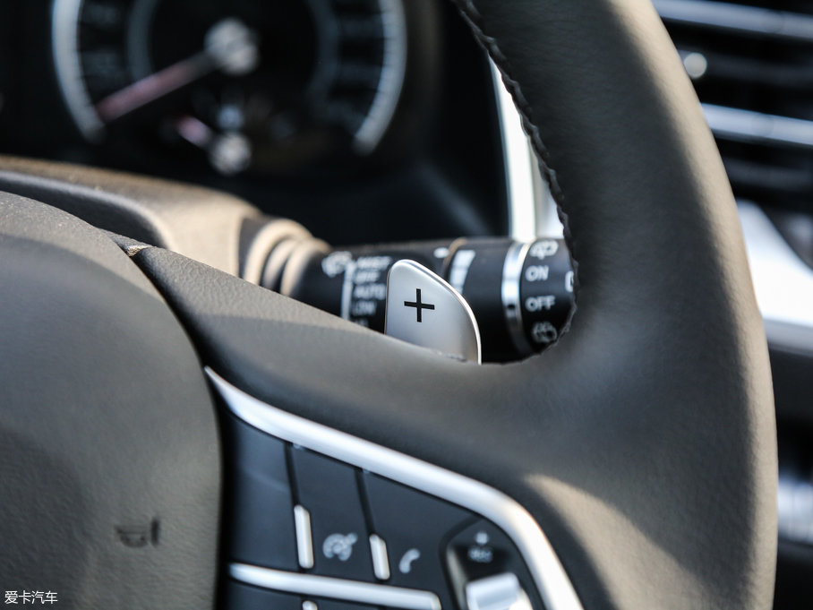 2017H6 ȫ { 2.0T ԄI