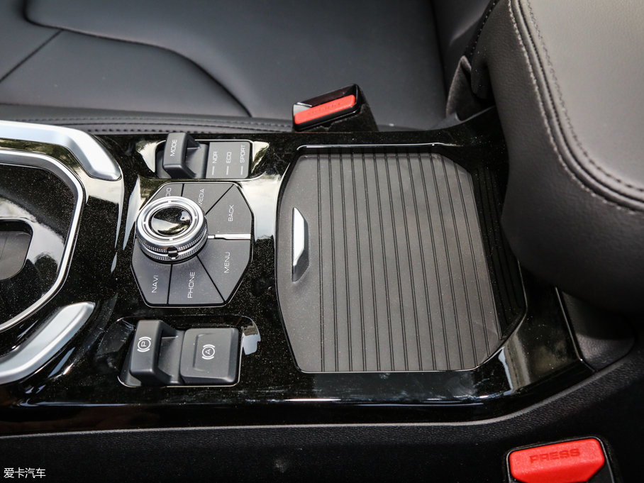 2017H6 ȫ { 2.0T ԄI