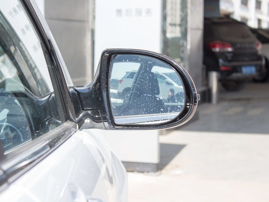 2017H6  1.5T ԄӃ򌾫Ӣ