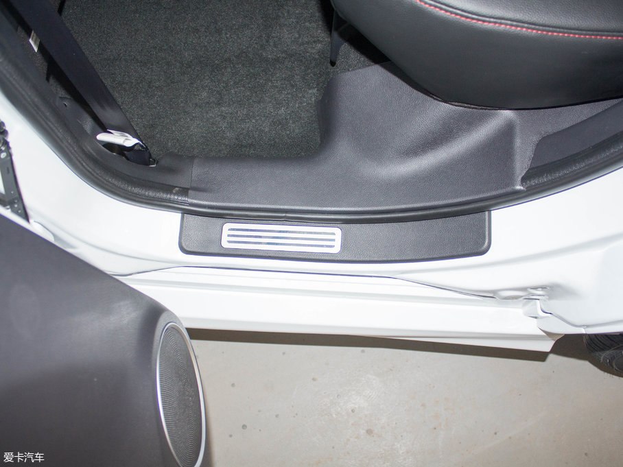 2017H6  1.5T ԄӃ򌾫Ӣ