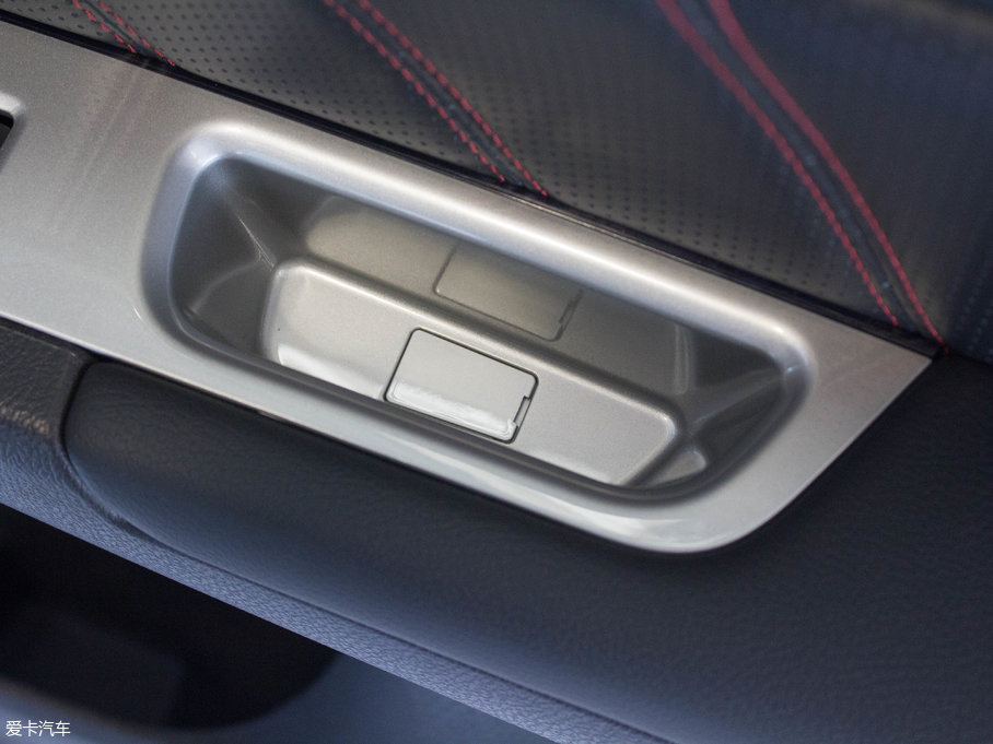 2017H6  1.5T ԄӃ򌾫Ӣ