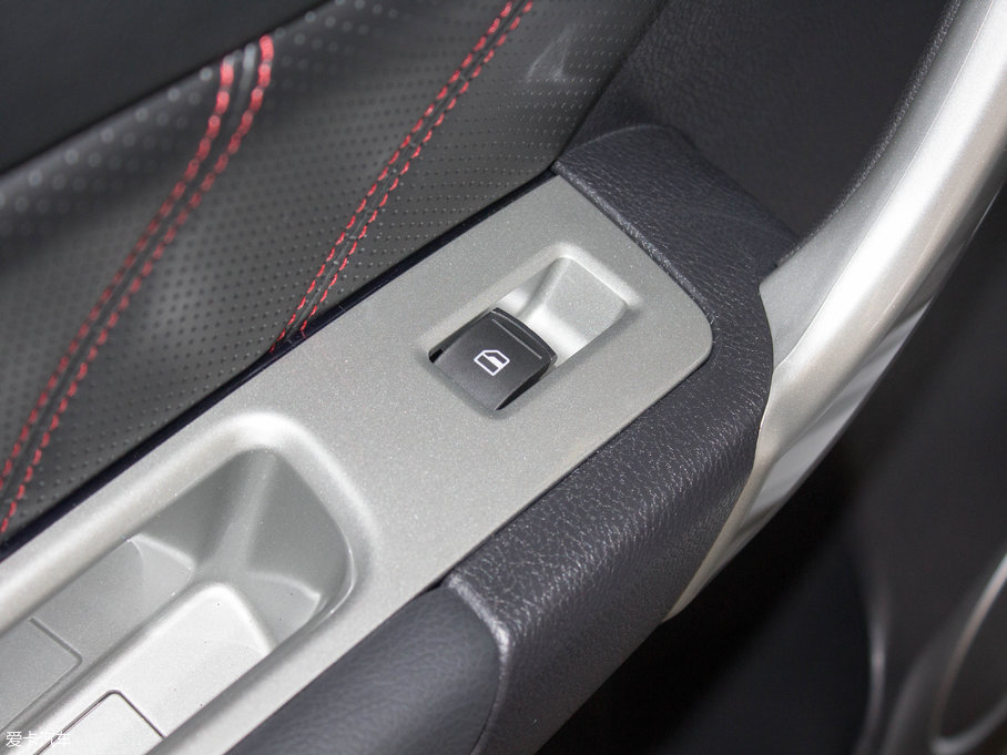 2017H6  1.5T ԄӃ򌾫Ӣ