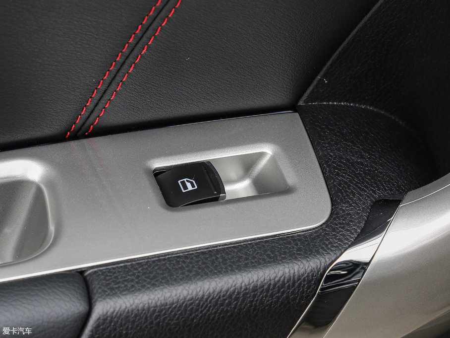 2017H6 { \Ӱ 1.5T ԄӃͺA