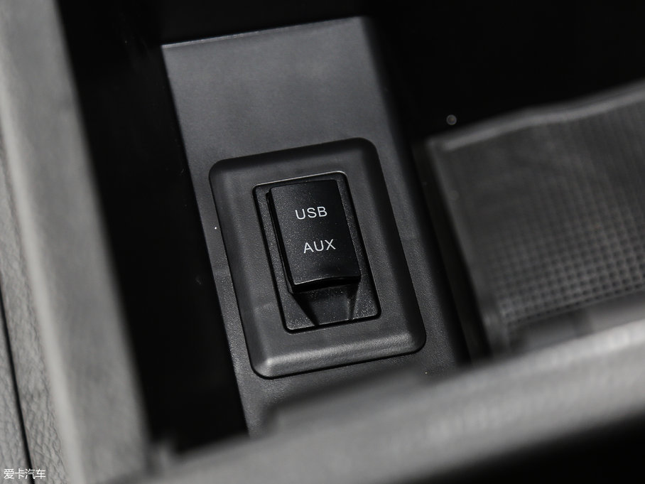 2017H6 { \Ӱ 1.5T ԄӃͺA