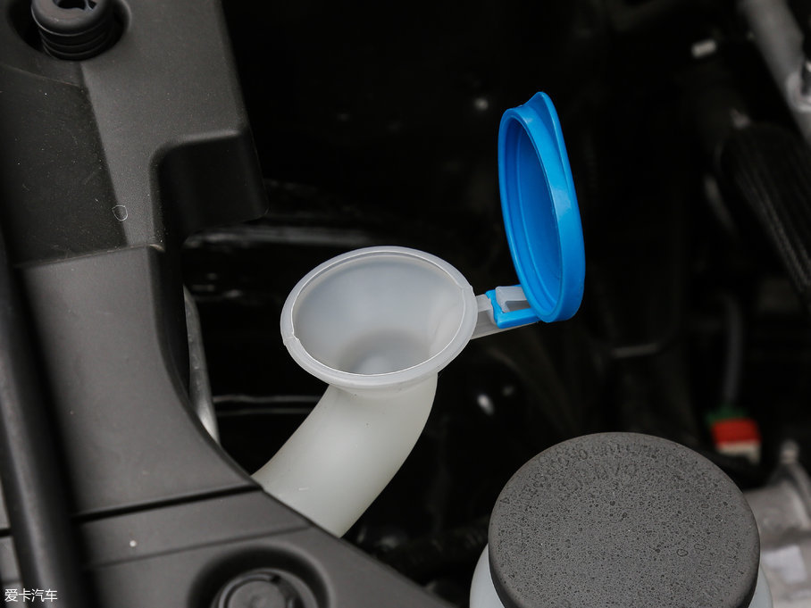 2017H6 { \Ӱ 1.5T ԄӃͺA