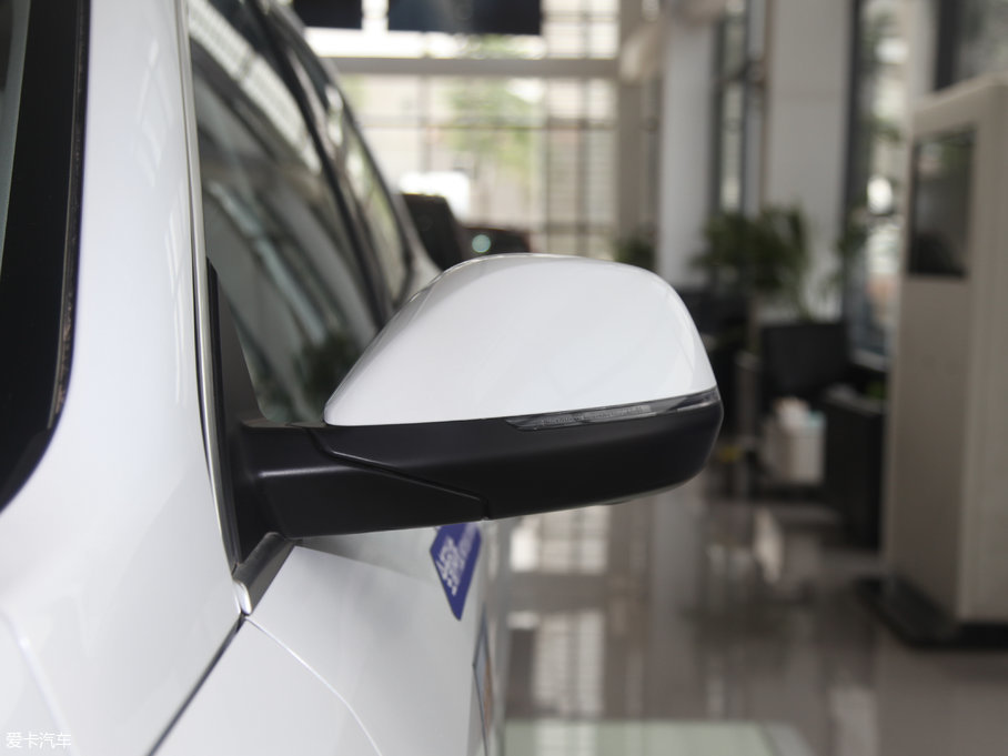 2017H6 ȫ { 2.0T ԄL