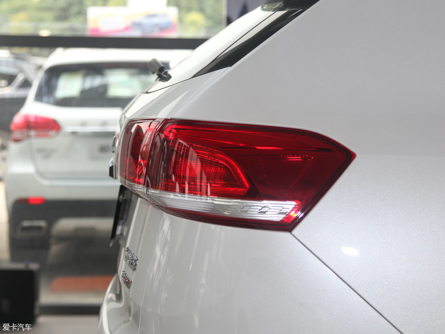 2017H6 ȫ { 2.0T ԄL