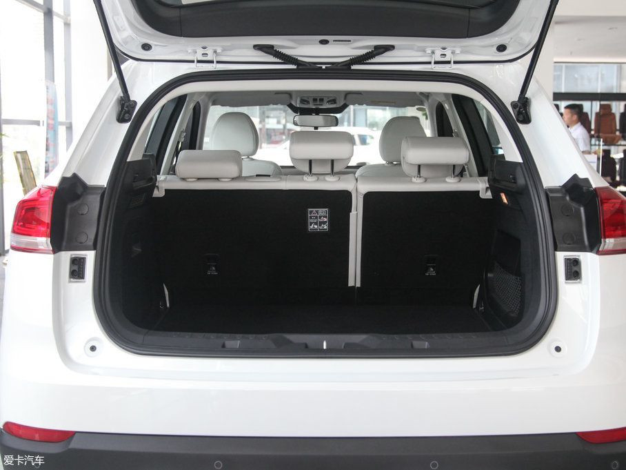 2017H6 ȫ { 2.0T ԄL(fng)