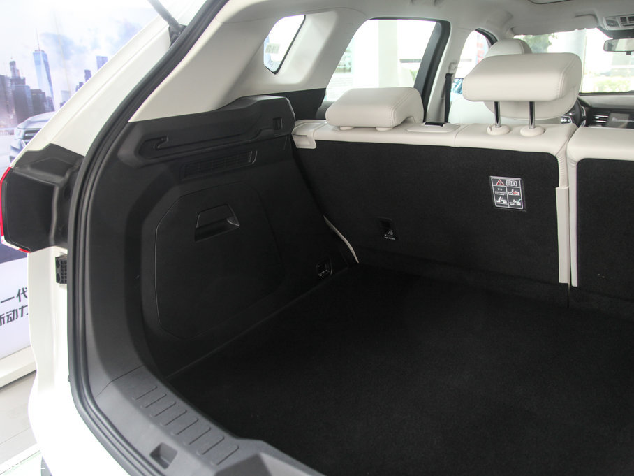 2017H6 ȫ { 2.0T ԄL