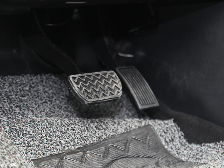 2017H6 ȫ { 2.0T ԄL