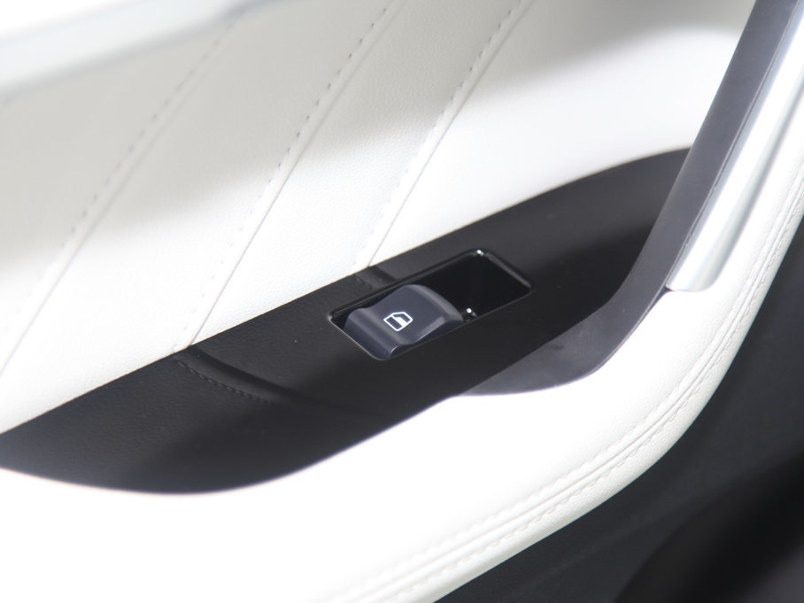 2017H6 ȫ { 2.0T ԄL