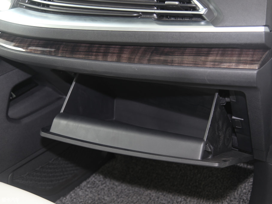 2017H6 ȫ { 2.0T ԄL