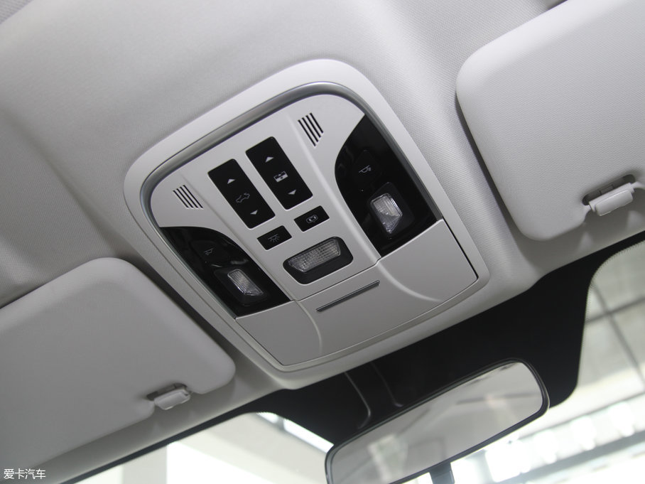 2017H6 ȫ { 2.0T ԄL