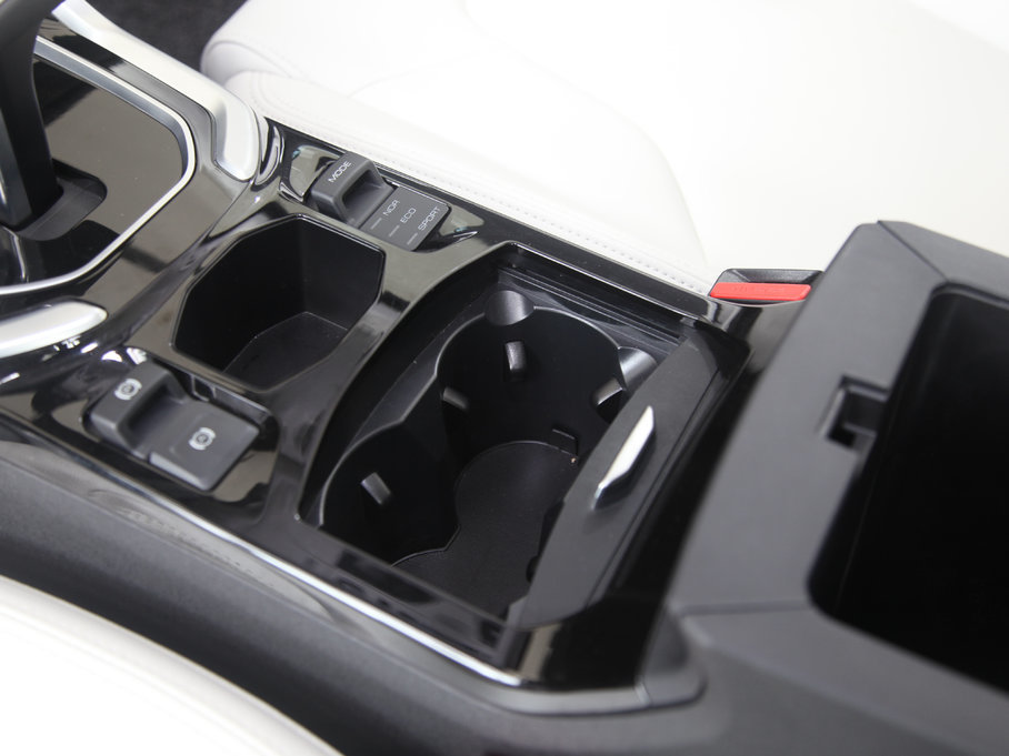 2017H6 ȫ { 2.0T ԄL