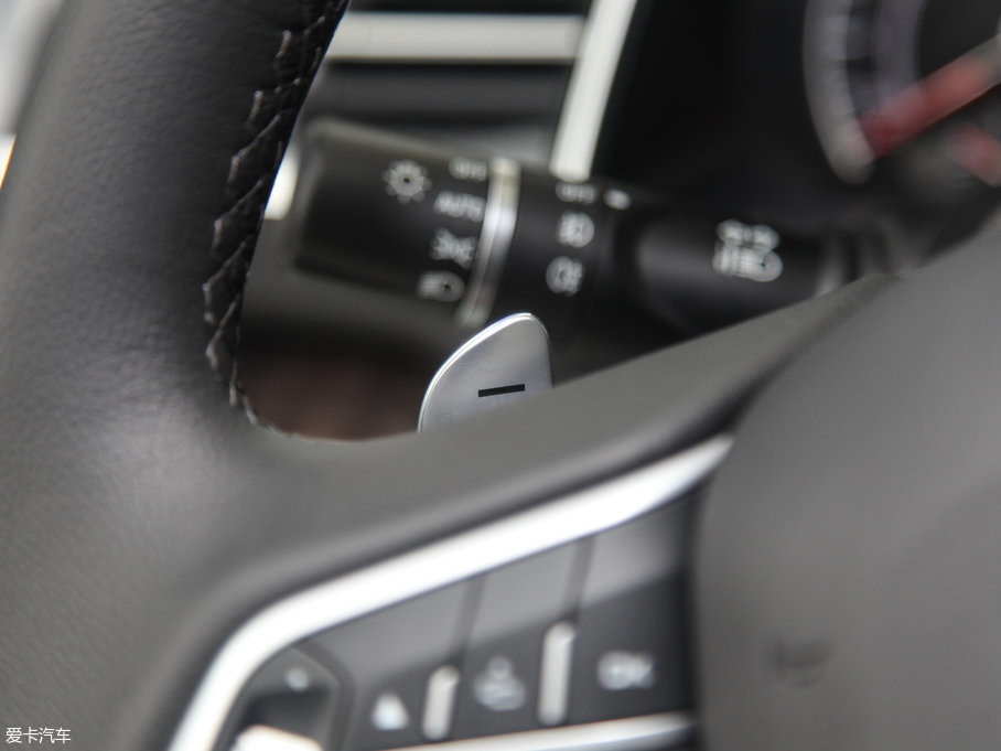 2017H6 ȫ { 2.0T ԄL