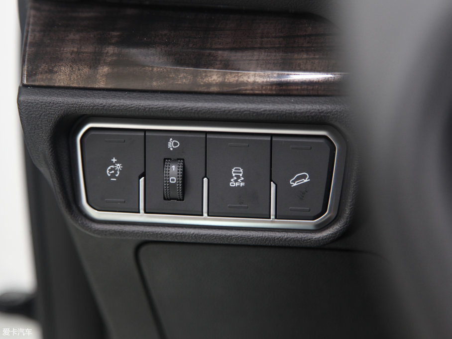 2017H6 ȫ { 2.0T ԄL