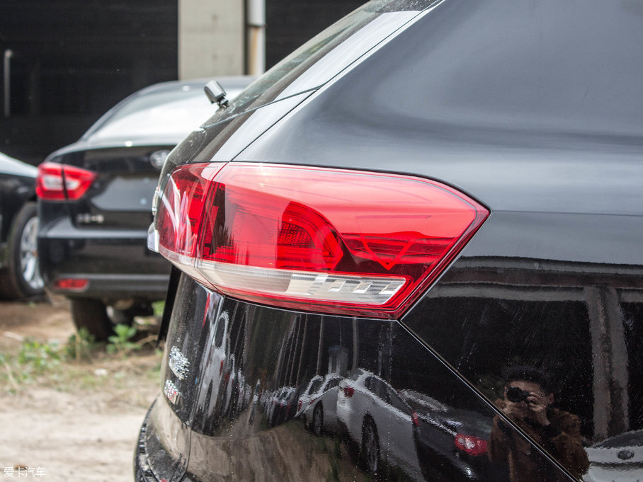 2017H6 ȫ { 2.0T ԄL